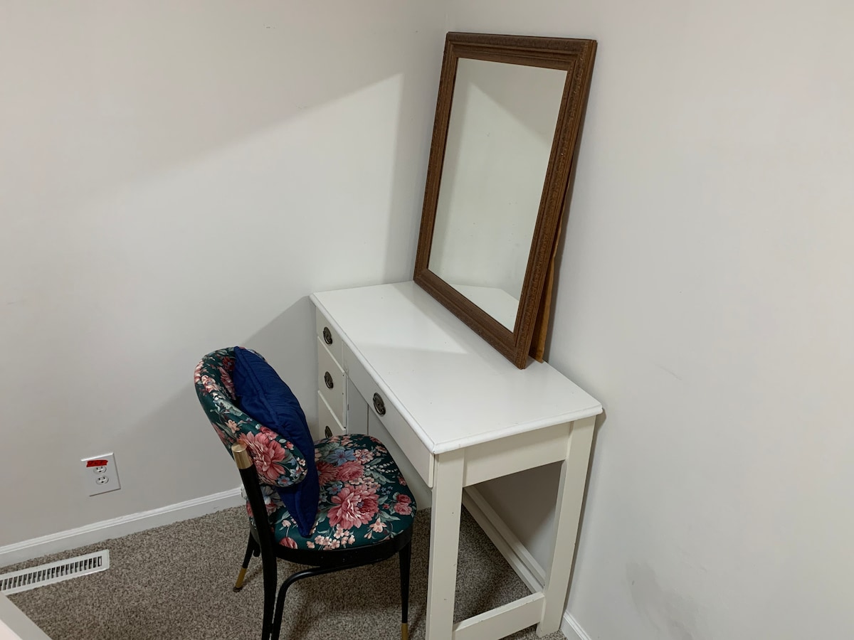 غرفة النوم 2