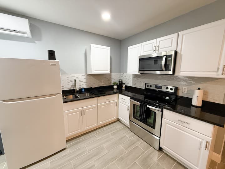 Cozy Modern Studio - Maitland