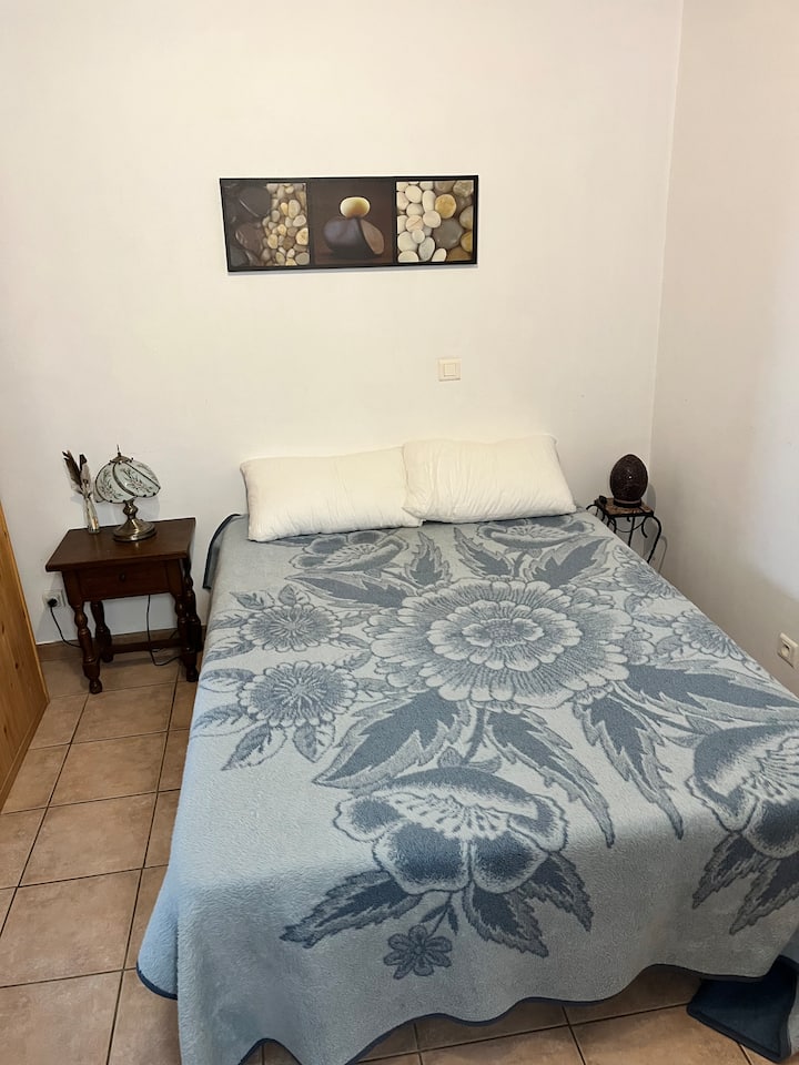 საძინებელი 1