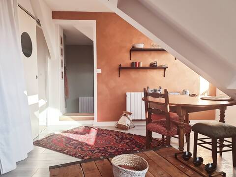 Top performing Airbnb: The Butte Studio in Bellevue Chantenay Sainte Anne