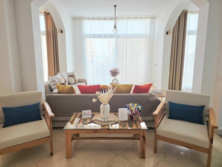 The White Lions Villa/ 3br 3ba/sleeps 7/ Sea View - Hurghada