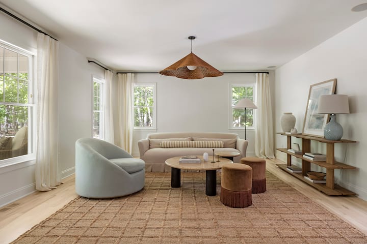 Elegant Designer Hamptons Home - East Hampton, NY