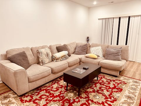 Top performing Airbnb: Stylish 2BR near Uptown/Airport/Concert/Carowinds in Ponderosa / Wingate