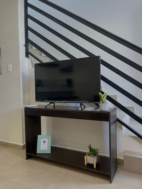 Popular Airbnb listing: Casa Ramona, Modern with Garage, 5 minutes from Malecón in Loreto