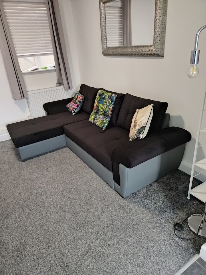 Stylish Modern 2 Bed Apartment - Portsmouth