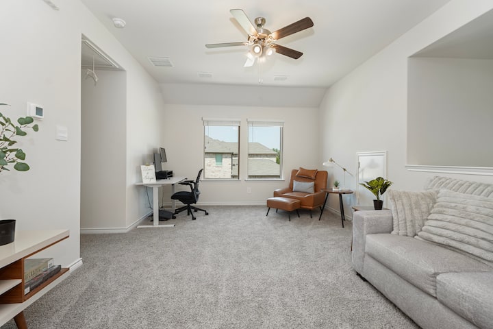 Play & Stay: At&t Stadium Loft Vibes - Fort Worth, TX