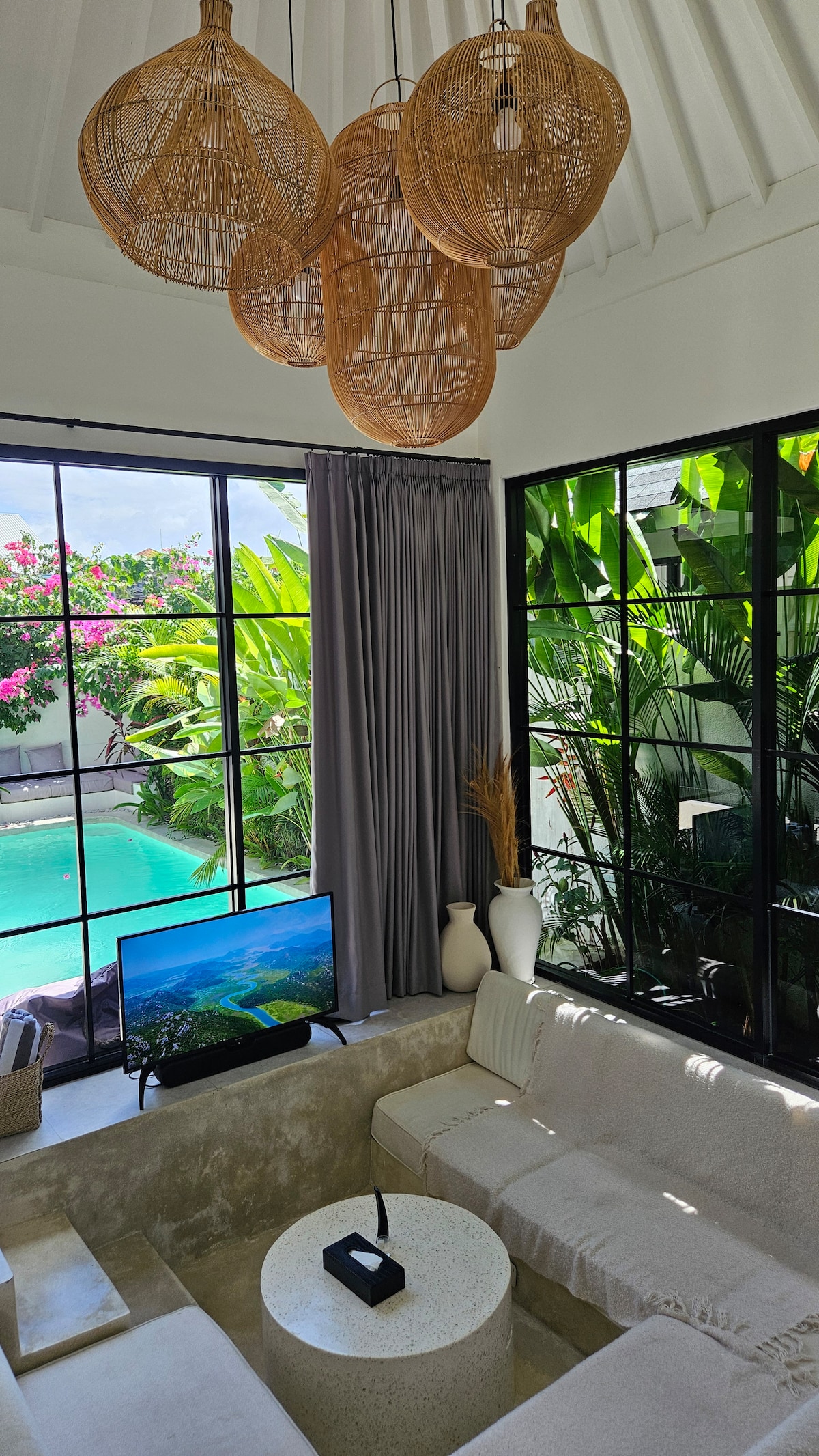 Home in South Kuta · 3 bedrooms · 3 beds · 3 private baths, comparable Airbnb