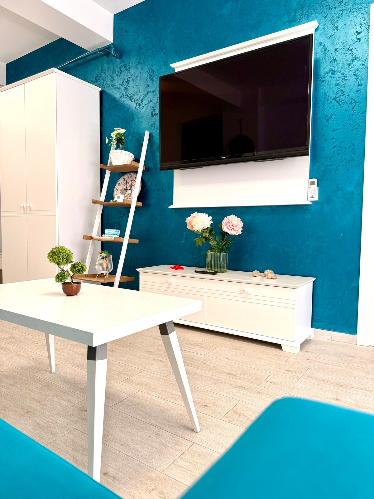 Aqua Vista Astoria Lujo - Sea View — Apartament — închiriere de vacanță cu vedere la mare în Mamaia-Sat, Romania, Constanța, România — fotografia 4 a proprietății | Aqua Vista Rentals