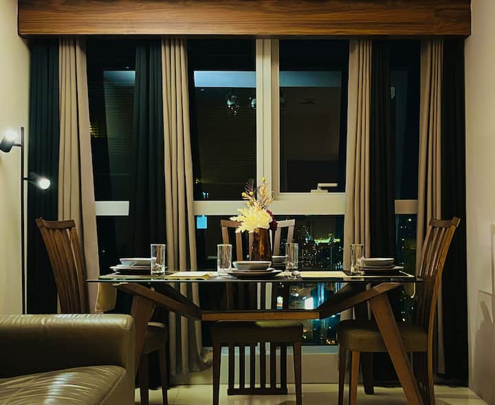 Uptown BGC - 3BR Luxe Haven with Full Kitchen