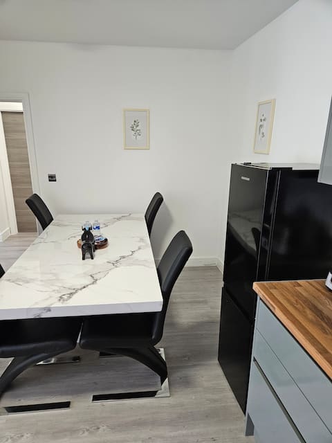 Popular Airbnb listing: Kingdom Apartment 9 in St Peter's
