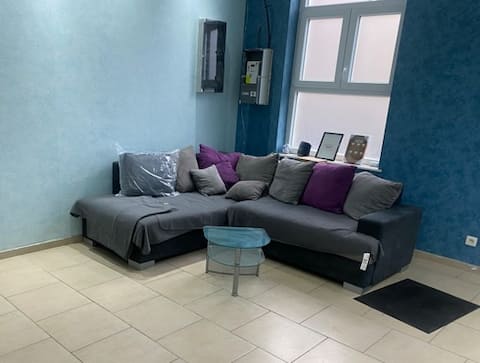 Popular Airbnb listing: Le Petit Tagidor - 5 suites - Kitchen - Bathroom in Charleroi