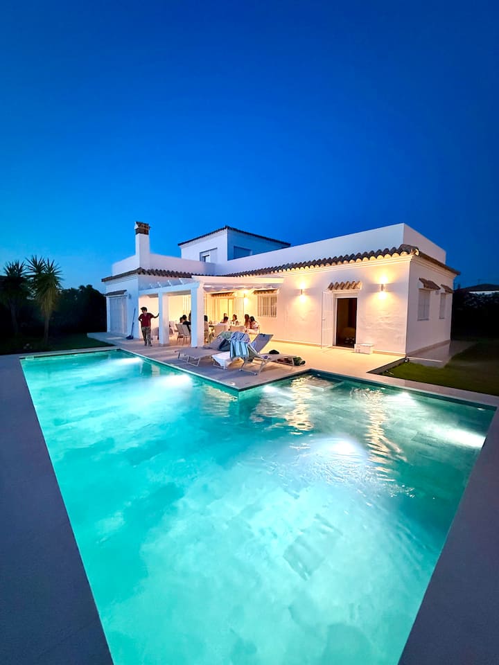Chalet En Conil, JardÃn Y Piscina Xl 8 Personas - Conil de la Frontera