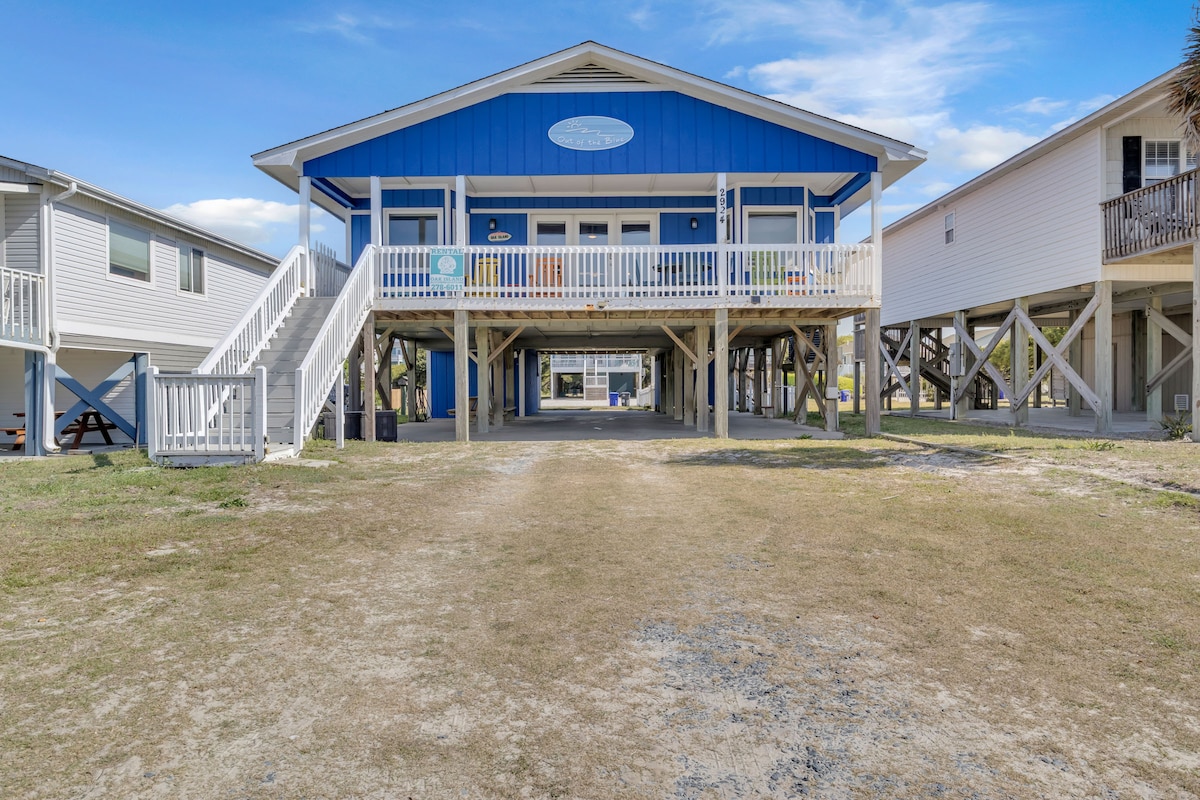 Out of the Blue: Classic, Dog-friendly, Ocean