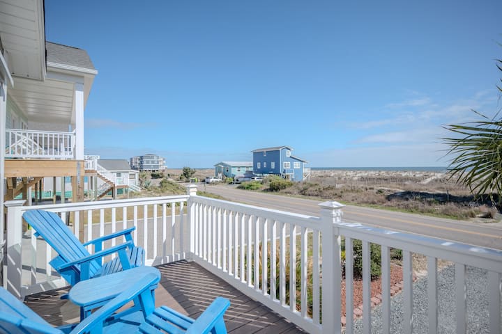Footprints In The Sand: 3 Bedroom, 2 Bathroom - Oak Island, NC