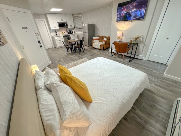 Stylish 2br/2ba Family Apt In Downtown - Newark, NJ