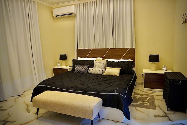 غرفة النوم 1