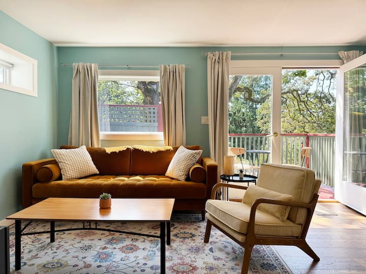 Garden Suite, Close To Downtown - Victoria