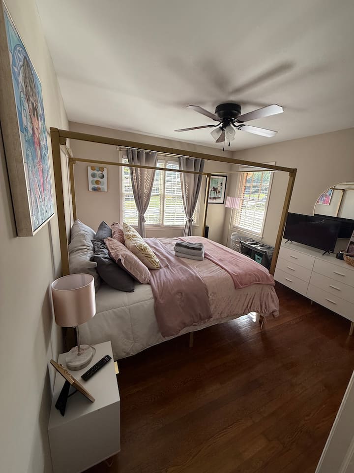 Room In Griffin With Pool (Seasonal)and Hot Tub! - Griffin, GA