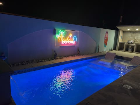 Isabela Beach House-Ocean view/AC in entire home