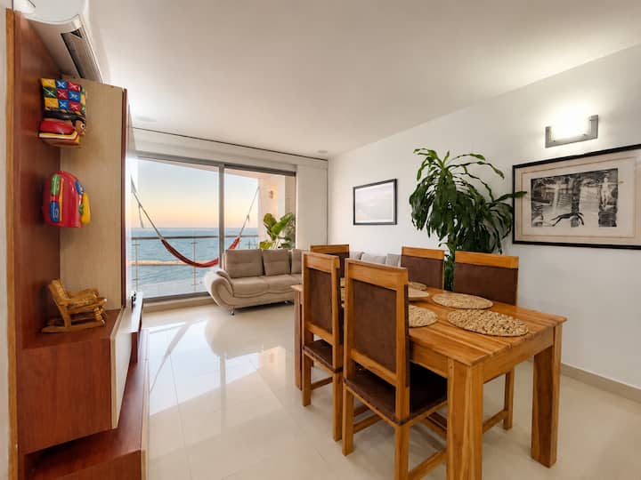 Beachfront Apt/pool/jacuzzi/sauna/gym/fastwifi/a.c - Cartagena