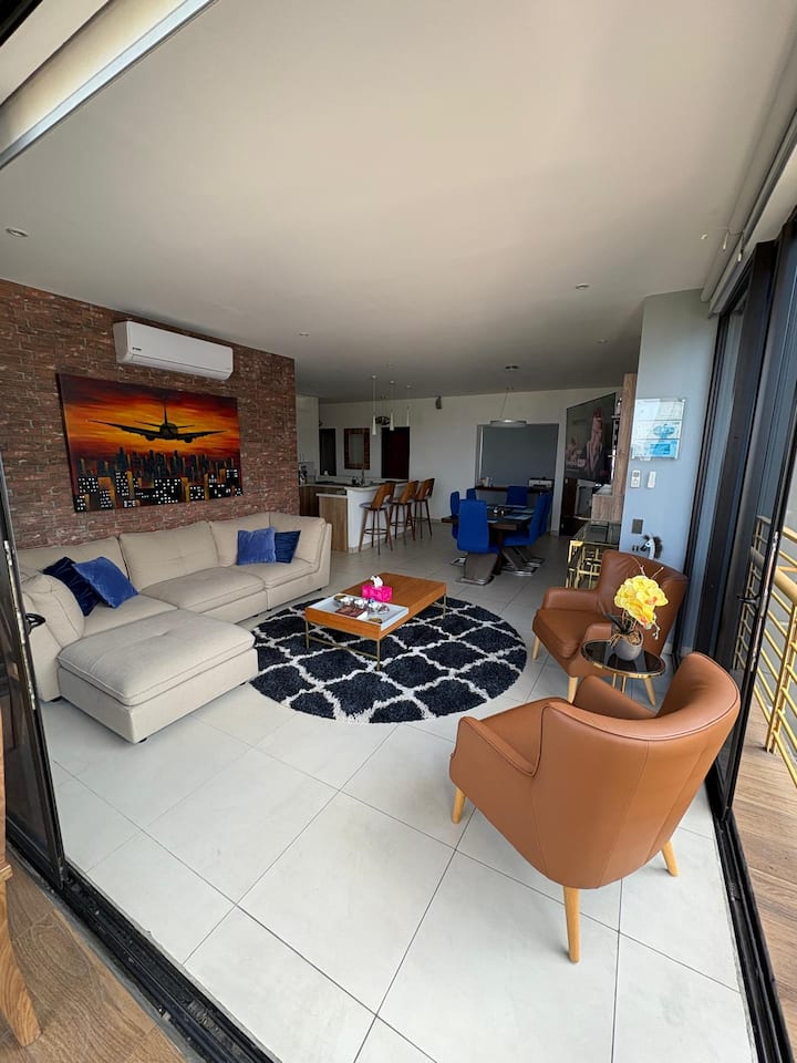 Stylish Stay With Stunning Views - Escalon - El Salvador