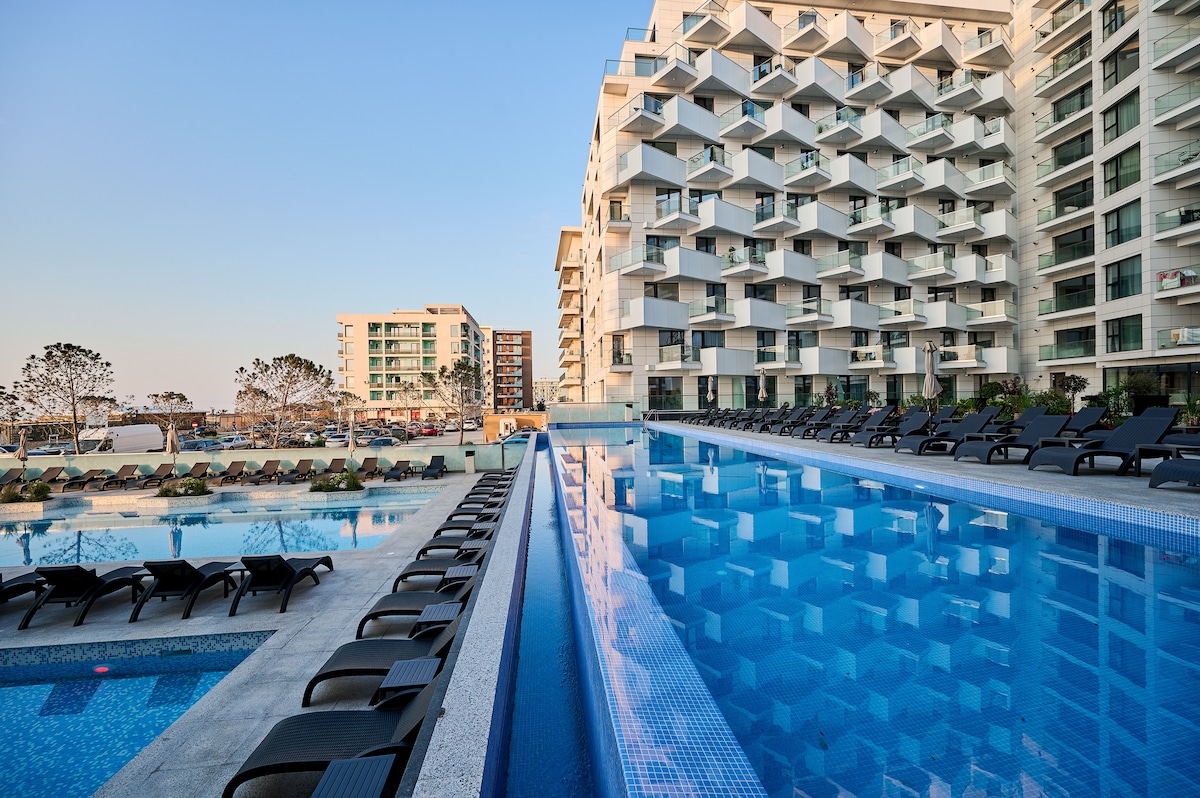 Aqua Vista Soleil sur Mer - Infinity Pool & Spa Resort — Apartament — închiriere de vacanță cu vedere la mare în Infinity Resort & SPA, Mamaia Nord, Constanța, România — fotografia 5 a proprietății | Aqua Vista Rentals