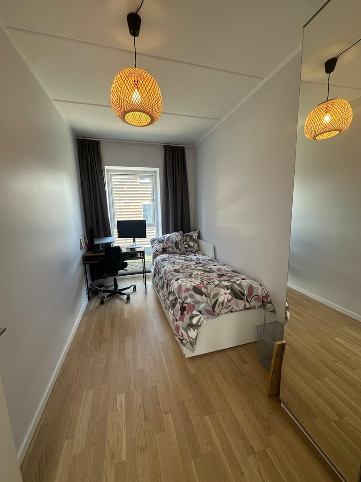 Schlafzimmer 2