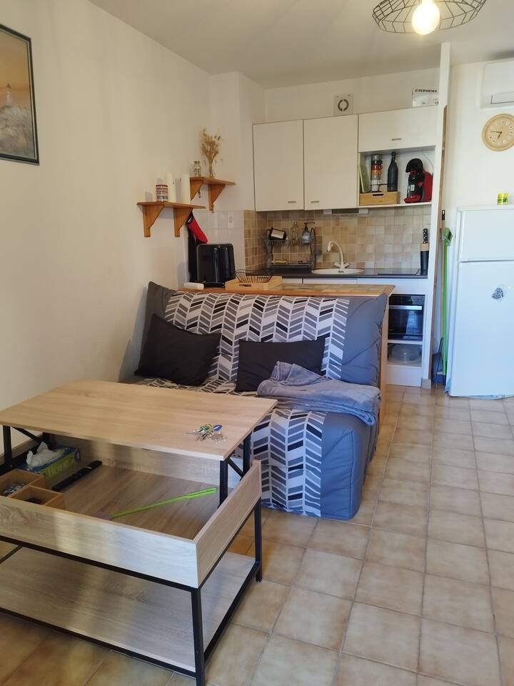 Loue T2 Cabine Rez-de-chaussée - Marseillan