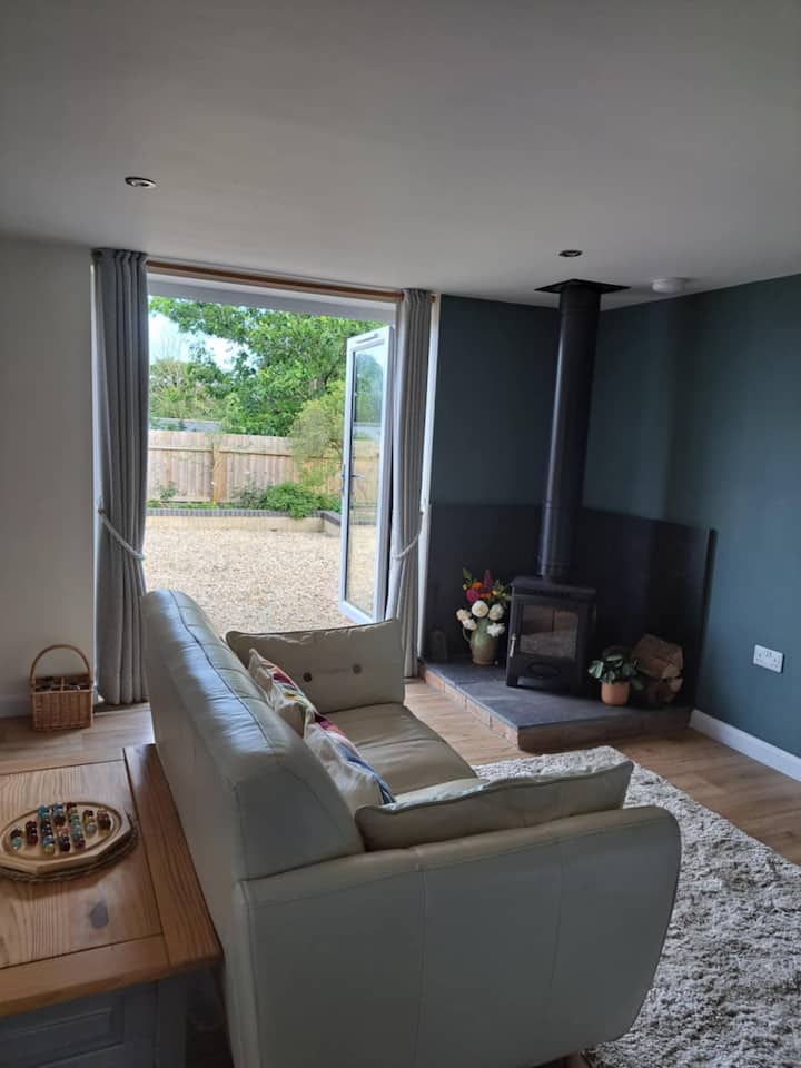 Lodge In Somerset Next To  Devon And Dorset Border - Crewkerne