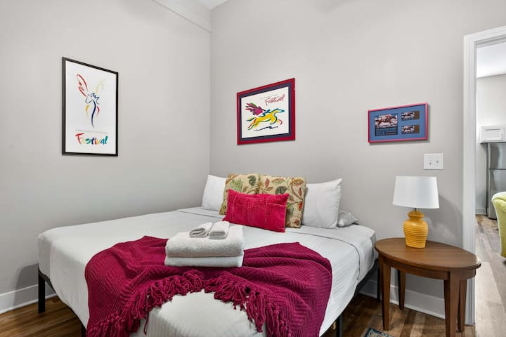 The Matt Winn Suite | A Cozy & Modern Brick Home! - Louisville, KY