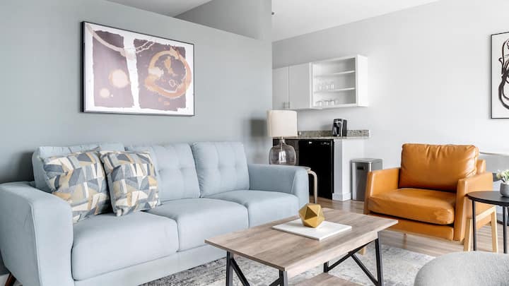 Landing | Stylish 1bd, Clubhouse, Gym - Decatur, GA