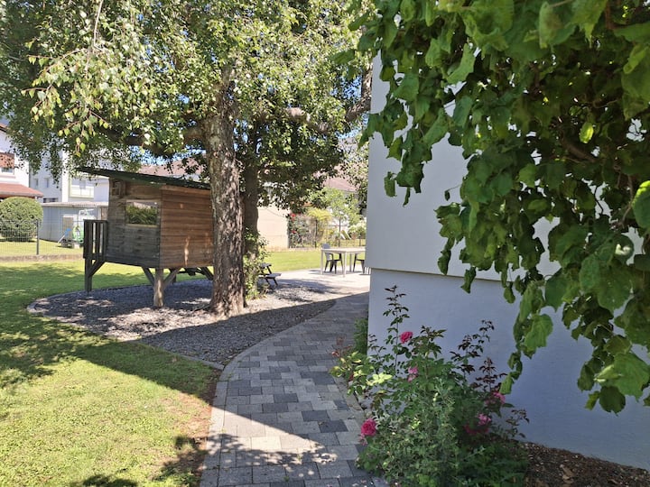 Grande maison avec jardin (8 personnes)