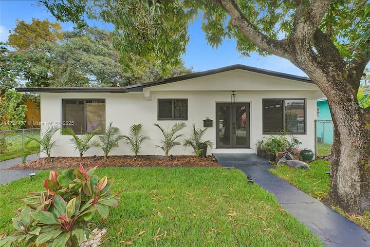 Entire House In Miami - Miami