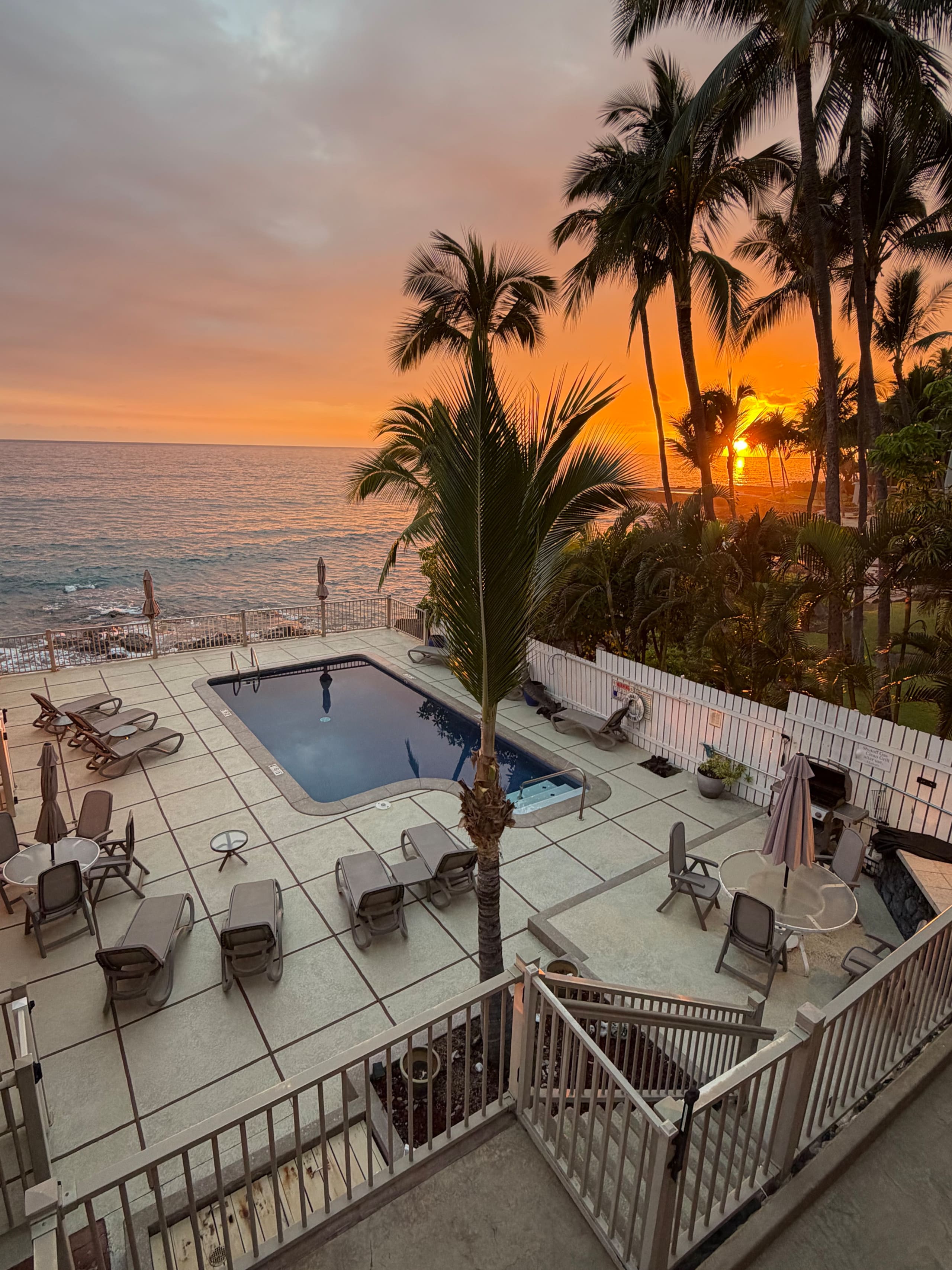Condo in Kailua-Kona · ★4.95 · 1 bedroom · 2 beds · 1 bath - Image 37