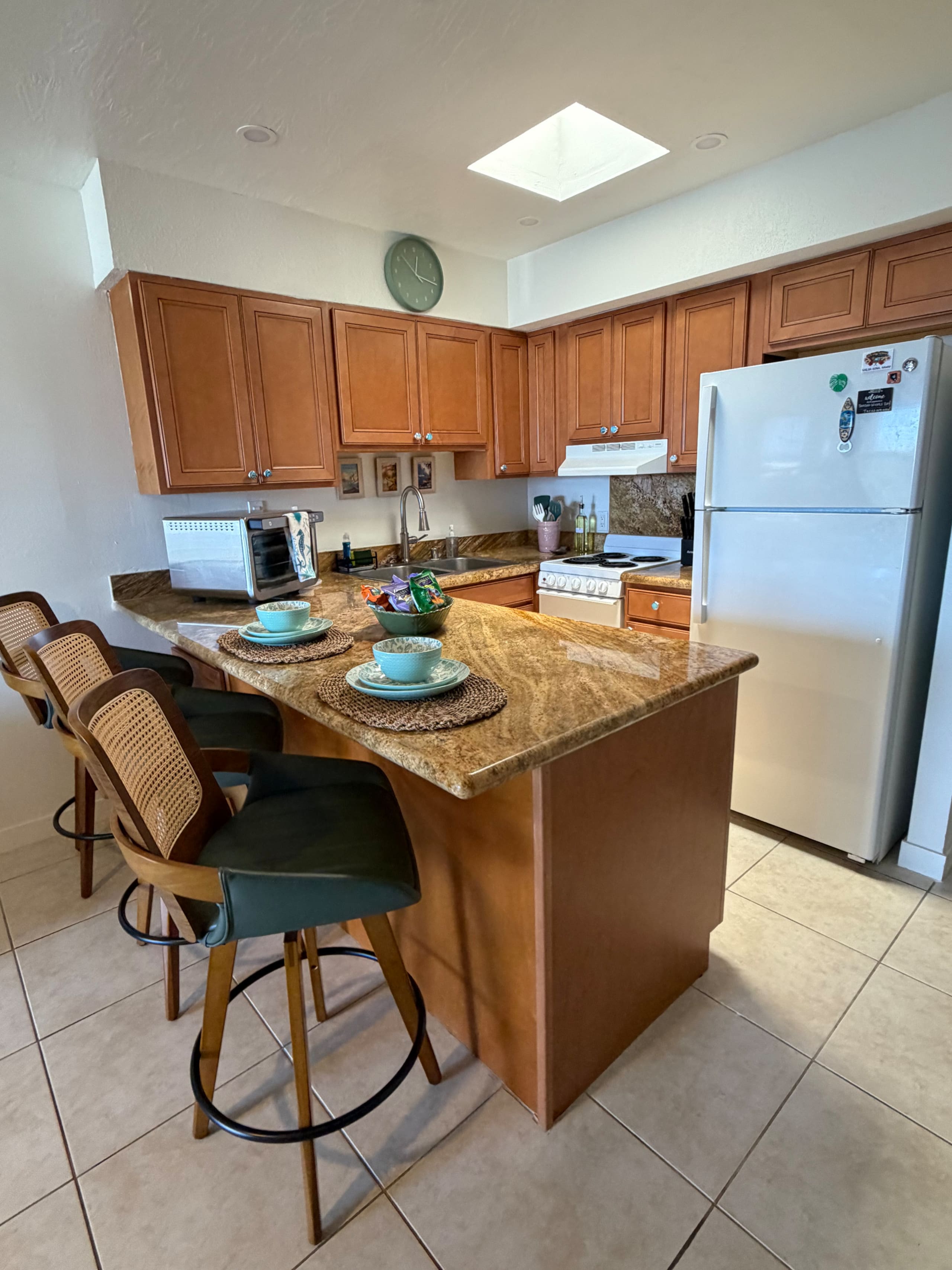 Condo in Kailua-Kona · ★4.95 · 1 bedroom · 2 beds · 1 bath - Image 13
