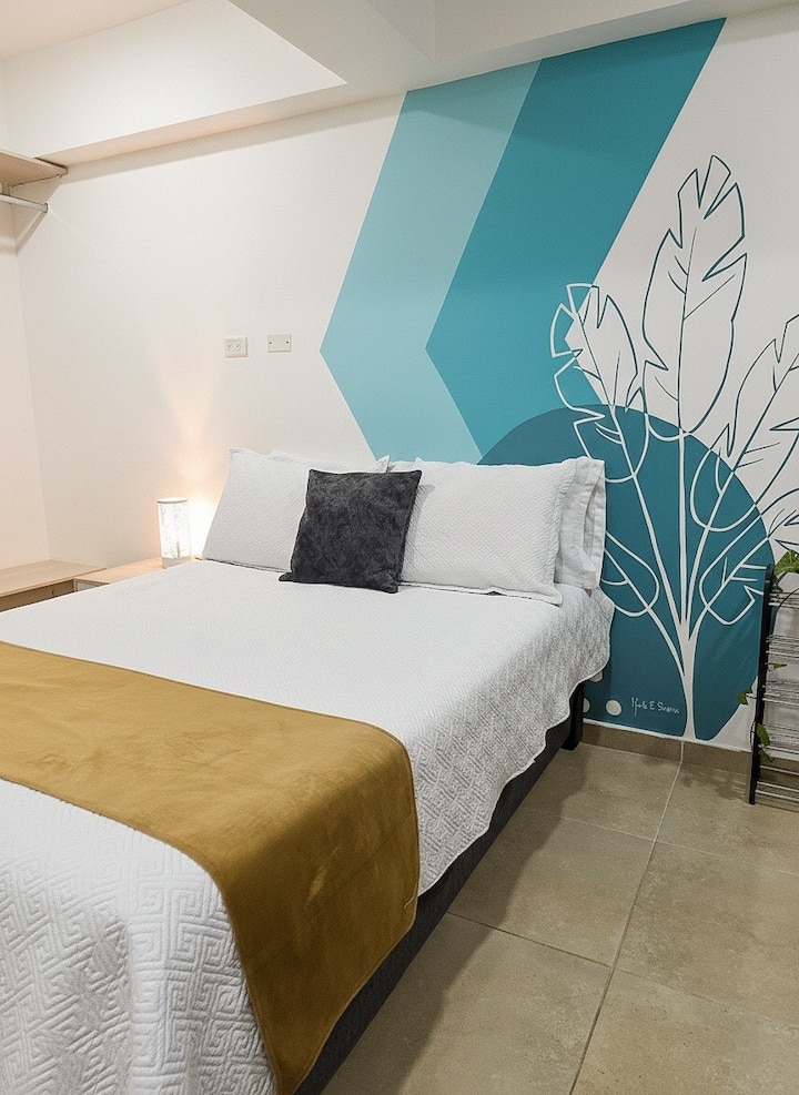 Bračni krevet + krevet za jednu osobu (krevet na razvlačenje)