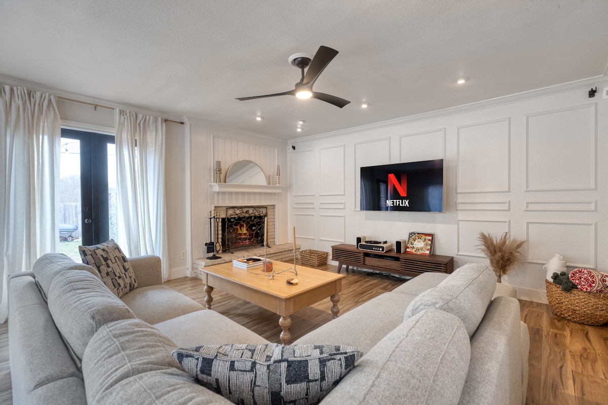 Top Airbnb: Cozy Cottage|2 Min McNay|7 Min BAMC|15 Min Pearl in Northeast Inner Loop