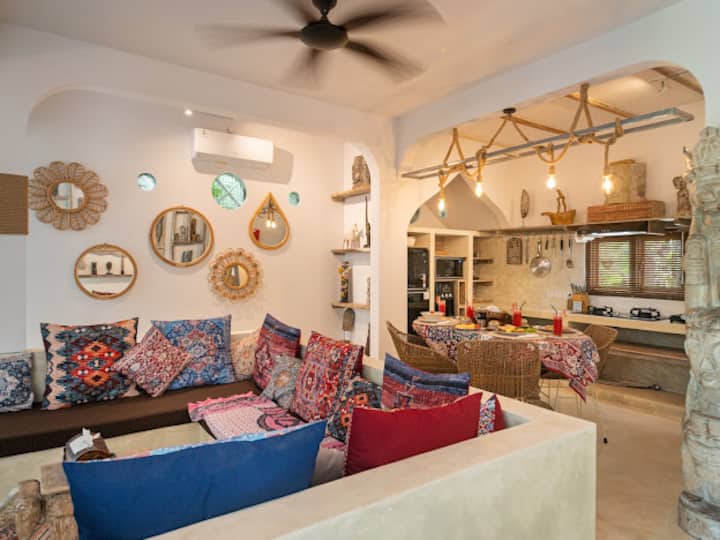 Pabuan Art, Private & Cultured - Bali