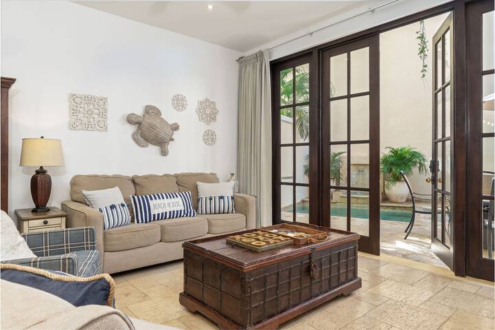 Near Beach, With Pool & Terrace - Casa Arya