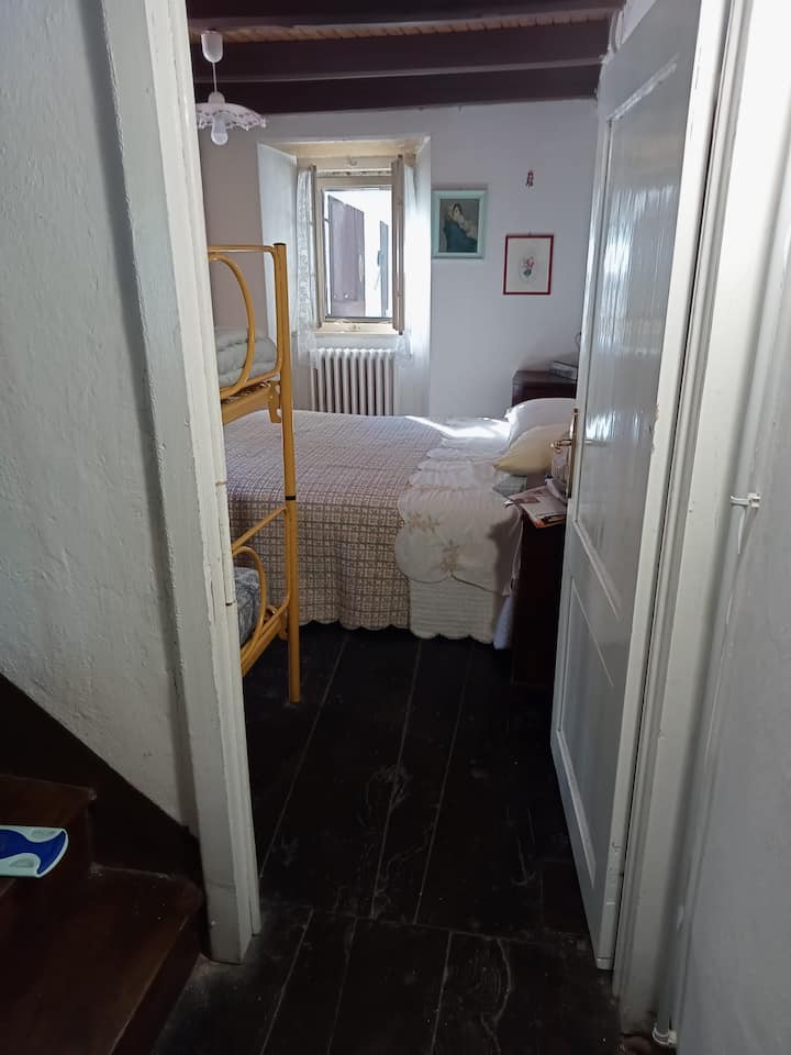 Първа спалня на първия етаж.