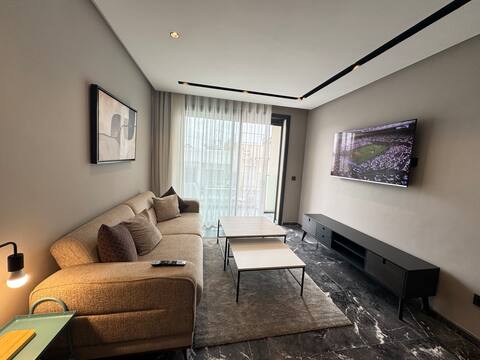 Successful Airbnb property: Elegant New Studio – Secure 2 Mars Neighborhood in Arrondissement De Mers Sultan مقاطعة مرس السلطان