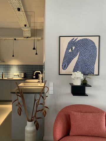 Spacious 9 Bedroom Apartment gallery image 4