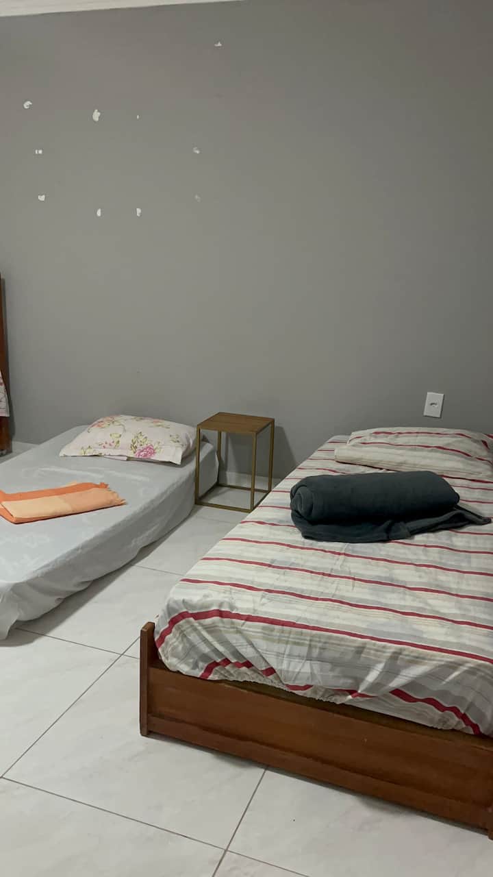 غرفة النوم 2