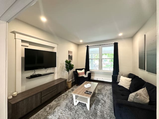 Spacious 5 Bedroom Home | Yard + Parking