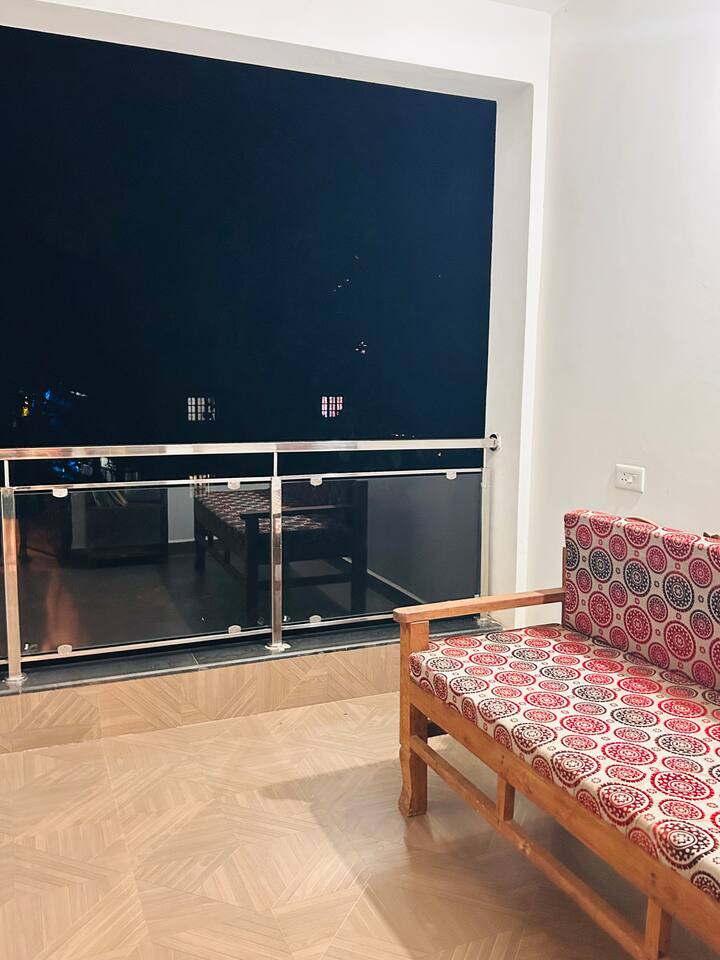 Living room image 5