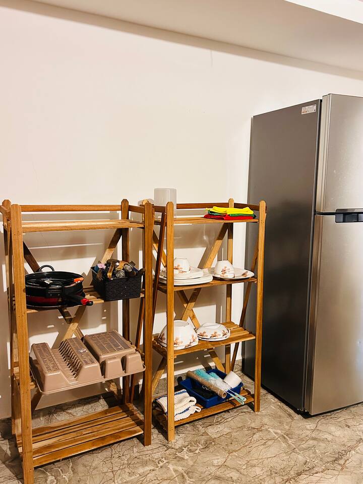 Full kitchen image 2