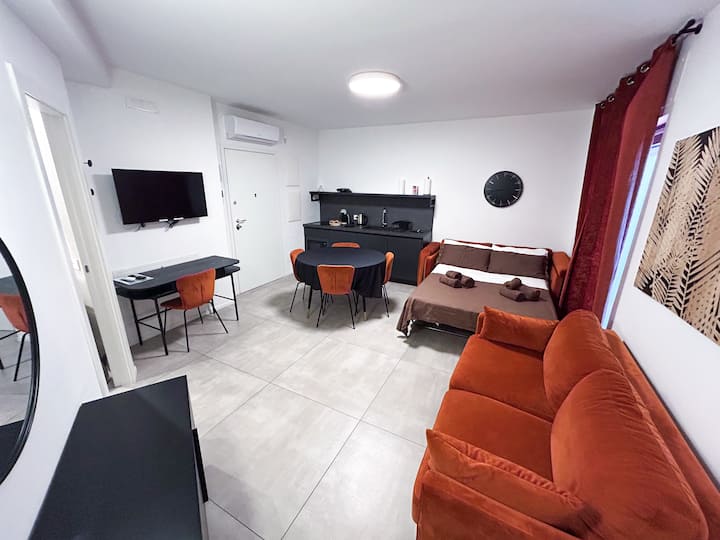 Suite 5 Con Terrazzo E Vasca Idro In Centro Cittá - Bari