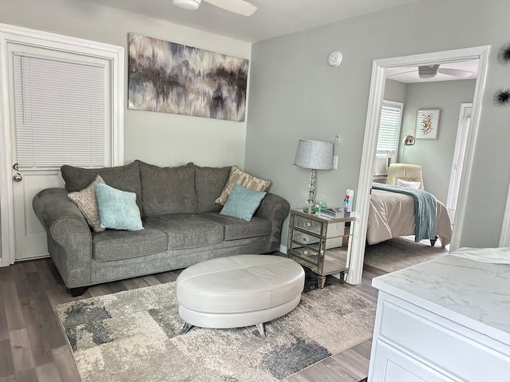 Knight's Guest Chambers! - Snellville, GA