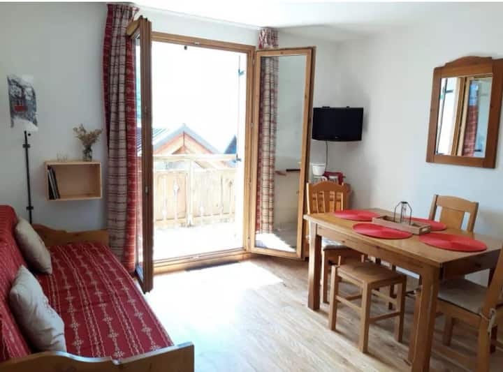 Appartement Chalet à La Montagne - Albiez-Montrond