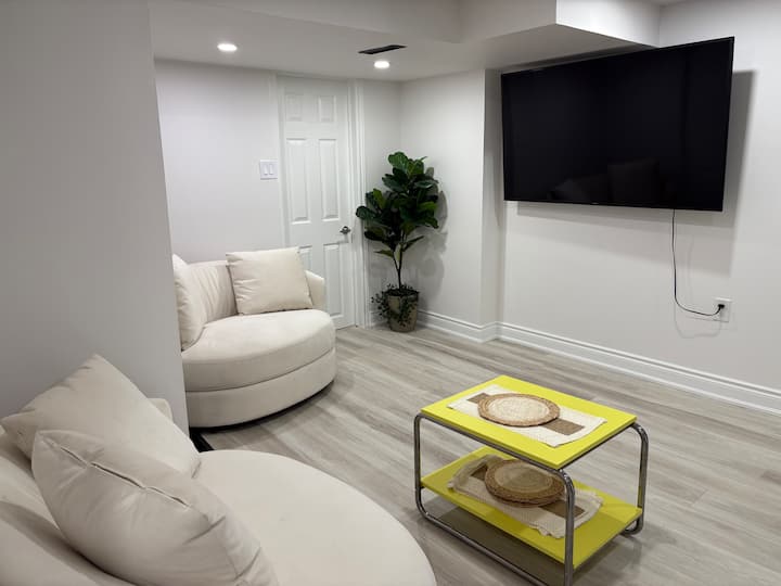 2br Private Suite | 20 Min To World Cup | Pets Ok - Toronto